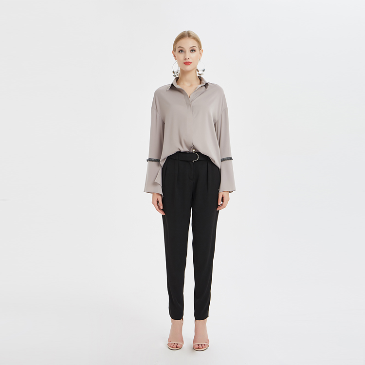 Camisa de cetim com solto e Irregular Cuffs China ODM