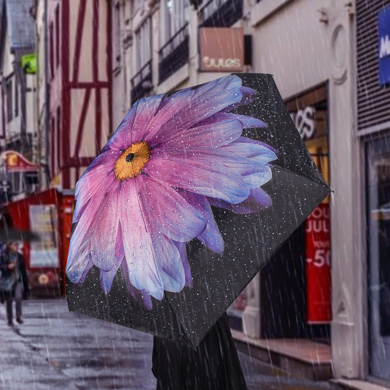 Custom Design Metal Shaft Three Folding Umbrellas Windproof Perfect Umbrella for Rain and Sun