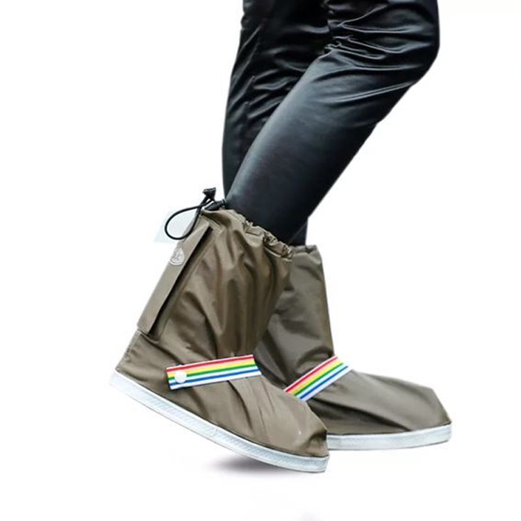 Wholesale high quality waterproof lady's new fashion design colorful  rainbow plastic rain shoes cover