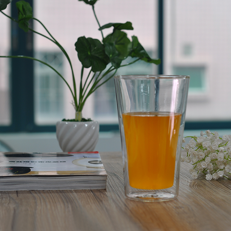 Double wall glass beverage glass