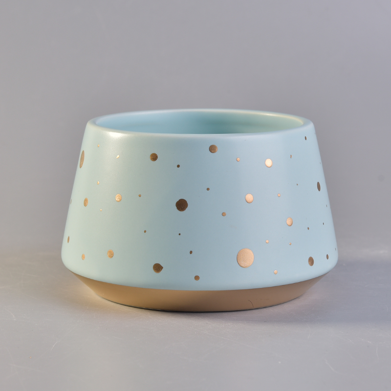 Novel design blue ceramic candle holder with gold painted