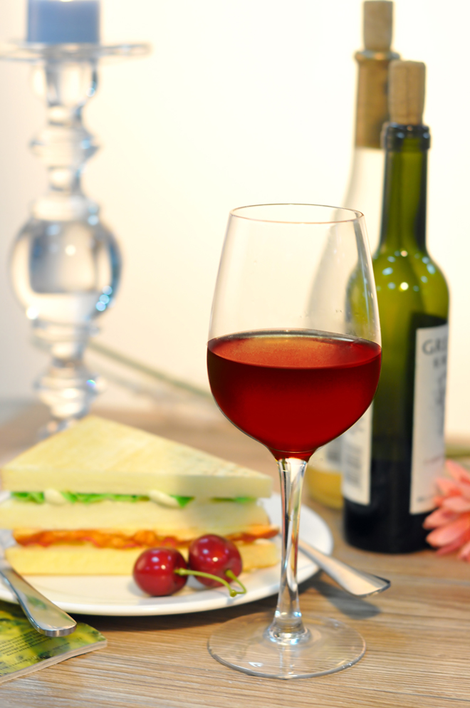 478ml ręcznie dmuchanego szkła czerwonego wina