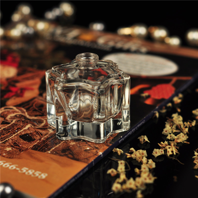 Best Quality empty glass perfume bottles / empty perfume bottles for sale