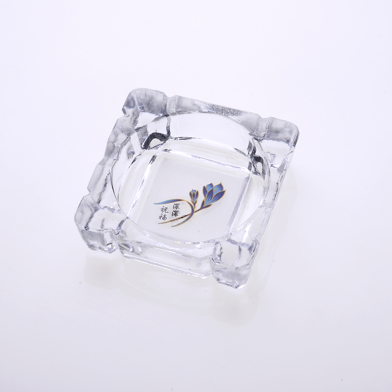 Chiaro spessore Piazza sigaretta tabacco fumo portacenere