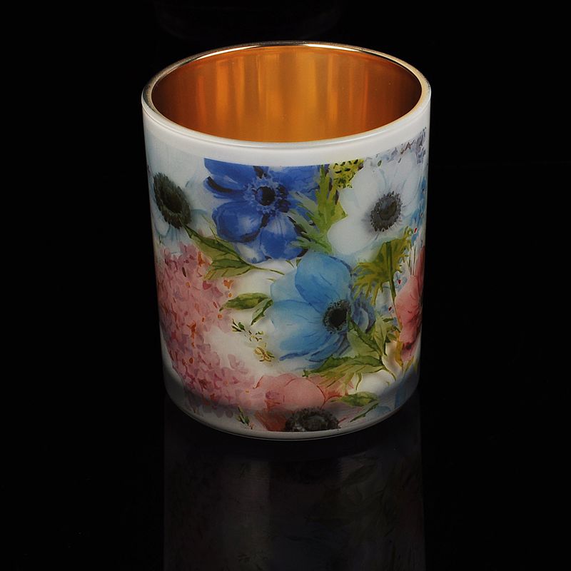 Стеклянная свеча с золотым покрытием с надписью снаружи