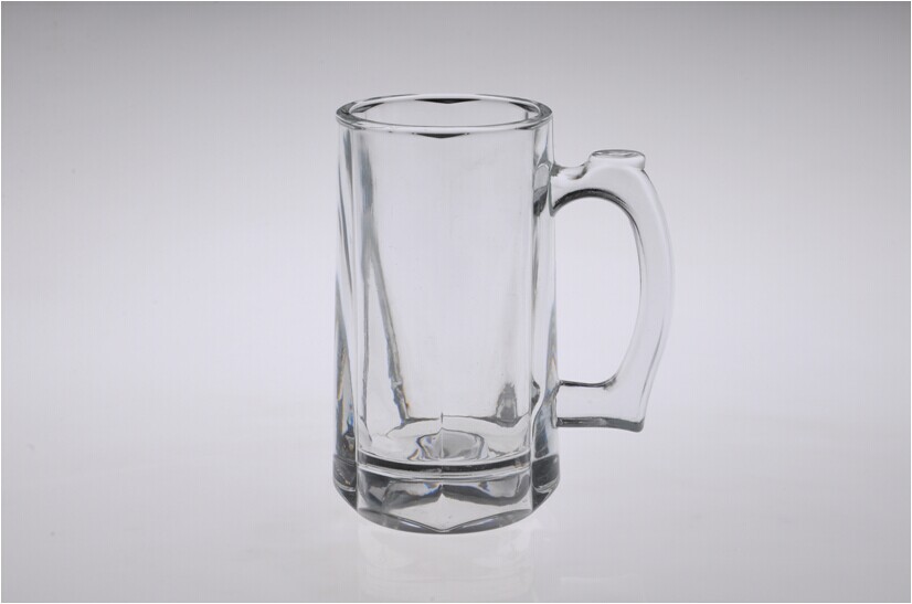 Wysokiej jakości kubek piwa