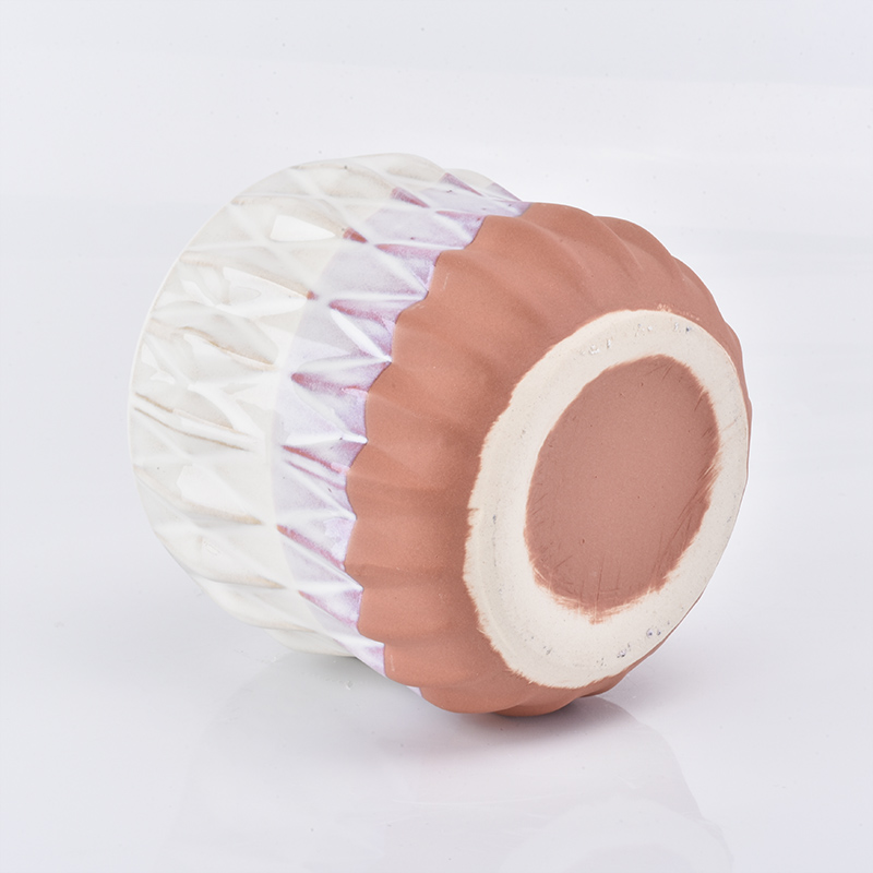 家の装飾のための粉の白いシリーズ陶磁器の蝋燭ホールダー