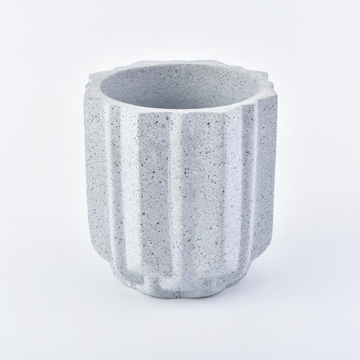 垂直エッジブルーコンクリートセメント容器