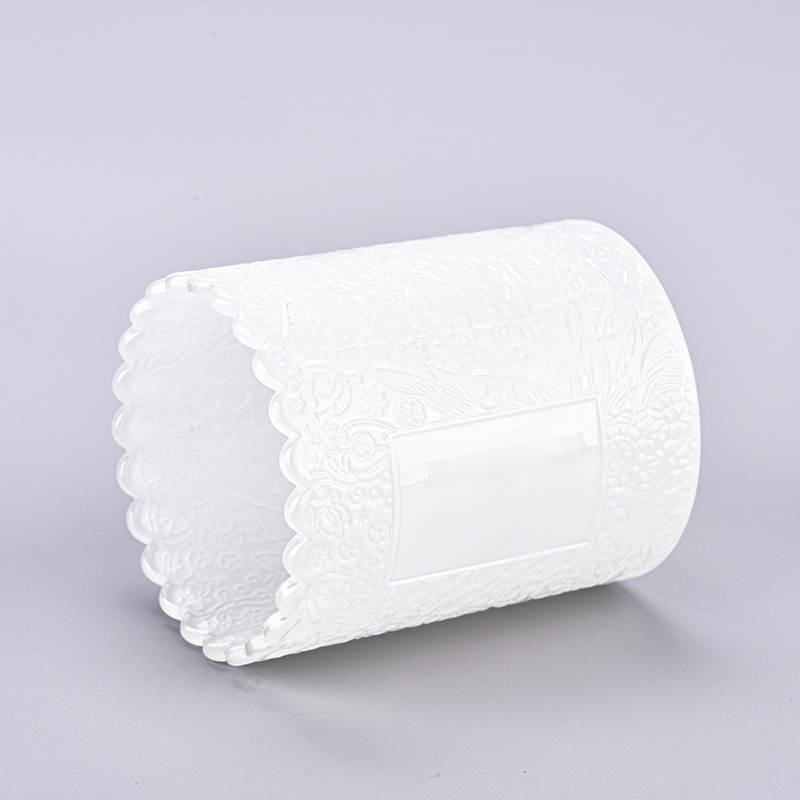 Jarra de vela de vidro em relevo por atacado com um navio de vela de logotipo personalizado para decoração de casa