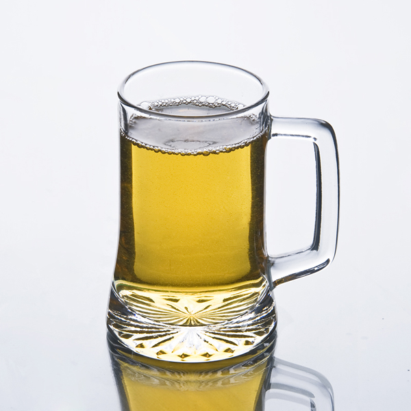 beer glass with handle