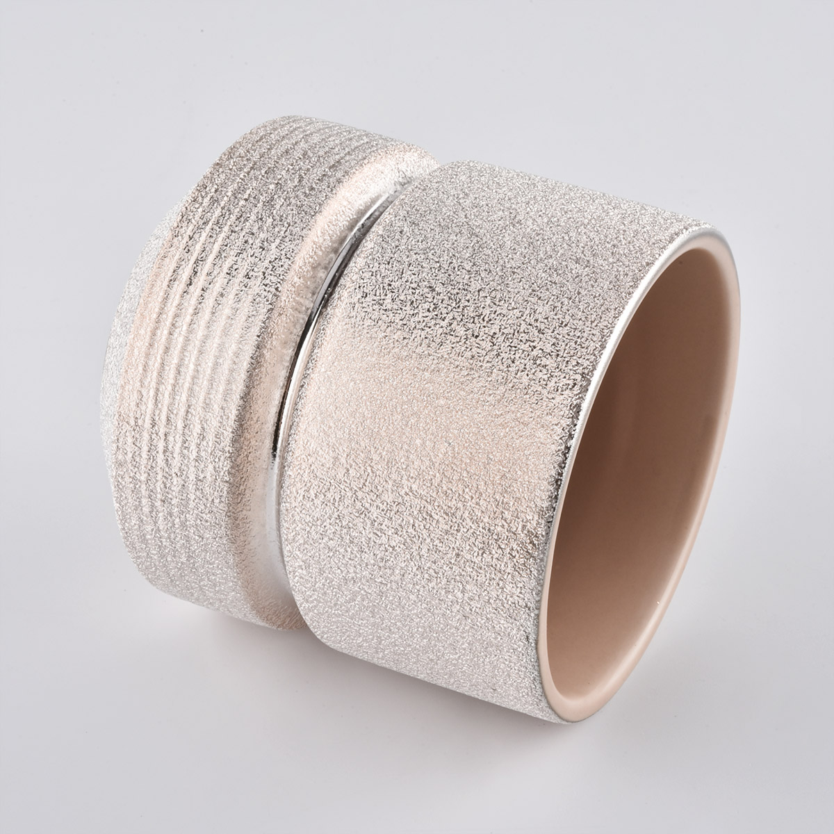 shiny glazing color on ceramic candle jars