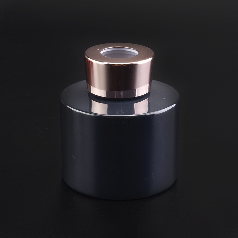 Lieferant: 100 ml, 150 ml, 200 ml runde, schwarz-mattgoldene Reed-Diffusor-Glasflasche