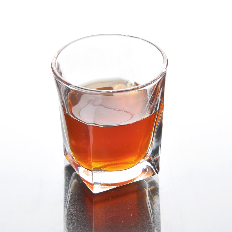 tequila colpo di vetro