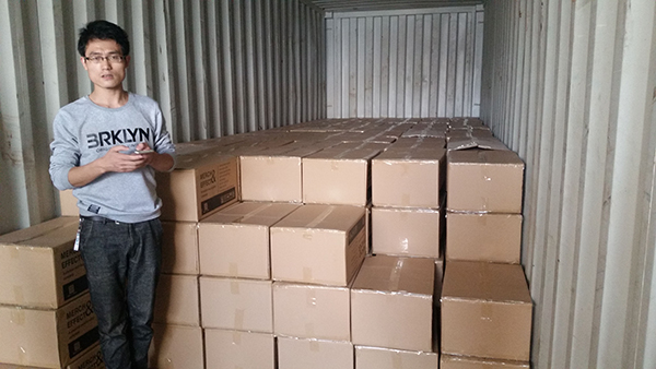 Wineglass supplier exports wine glasses to Holland