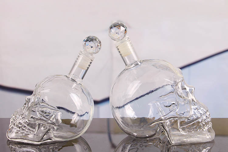 Skull decanter