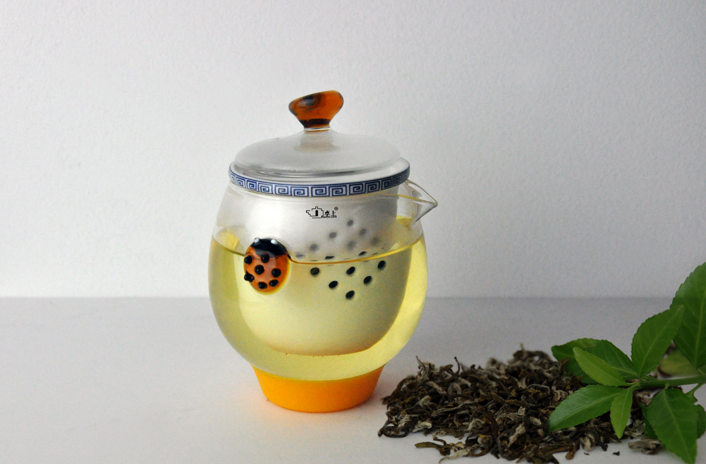 2016 china latest design clear heat resistant tea pot glass tea cup clear glass cup supplier