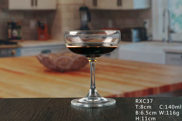 Inexpensive champagne saucer