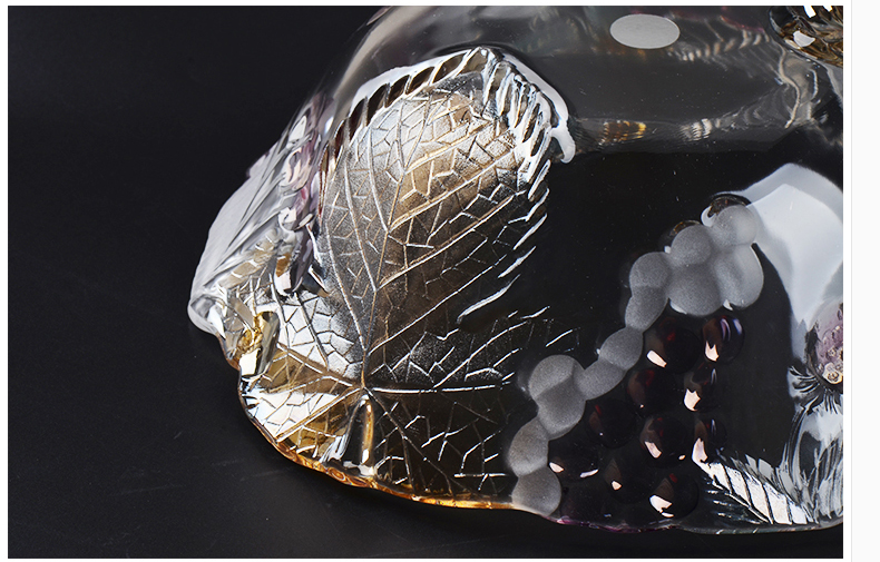 glass fruit bowl