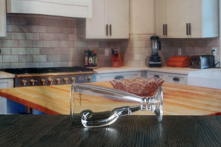 Unique beer mug with handle