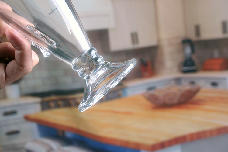 Unique beer mug with handle