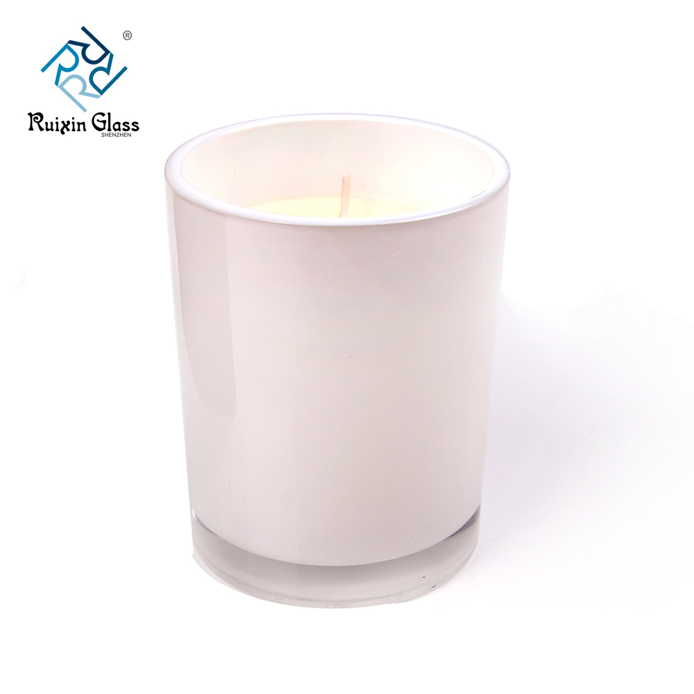 Chinese factory wholesale white candlestick holders