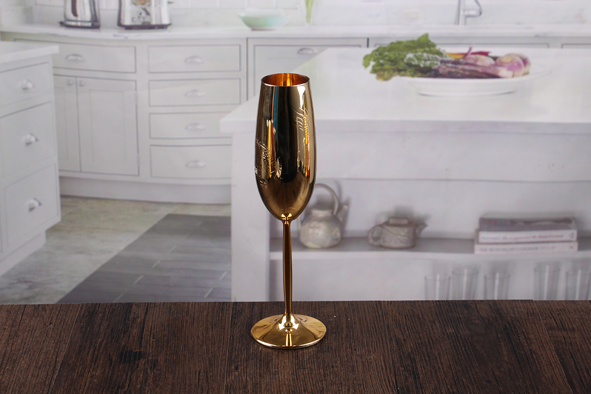 Gold champagne flutes