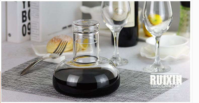 glass water decanter