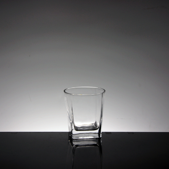 whiskey glass wholesaler