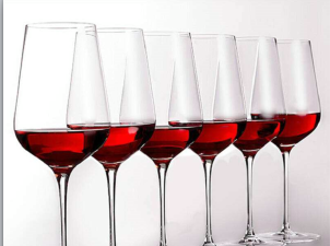 How many milliliters of red wine can I hold in a crystal wine glass?