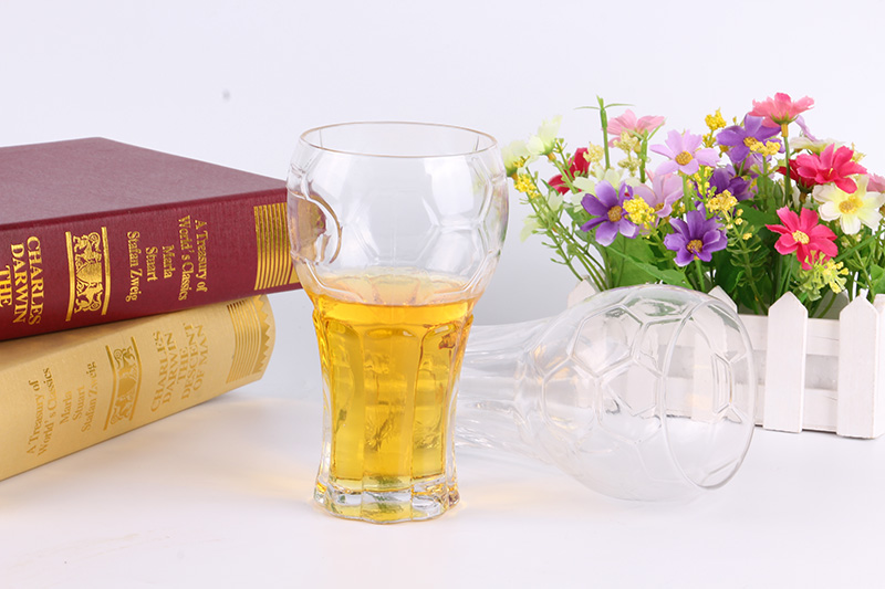 glass beer mugs