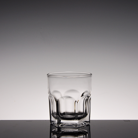 Whisky tumbler personalized whiskey glasses cut glass whiskey glasses factory