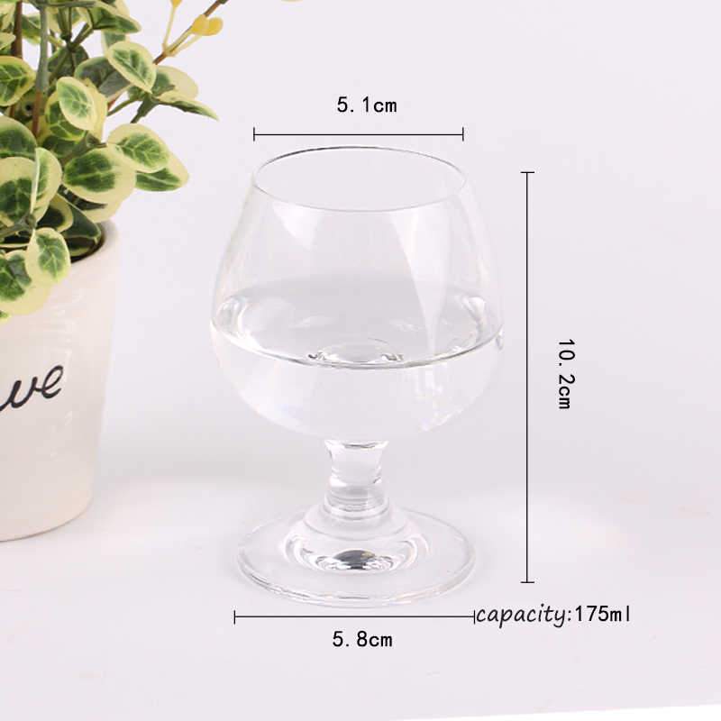 different kinds of brandy glasses