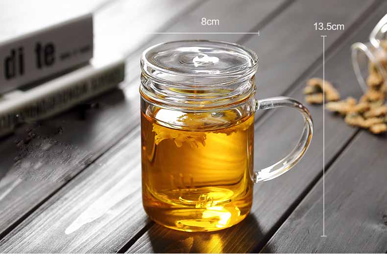 clear glass tea cups