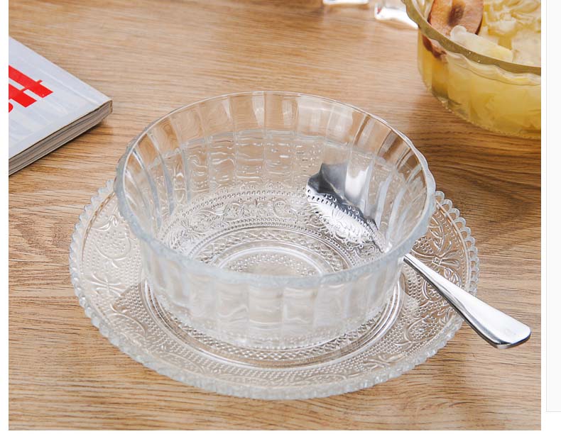glass dessert bowls