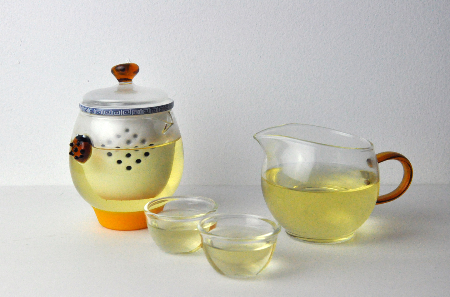 2016 china latest design clear heat resistant tea pot glass tea cup clear glass cup supplier