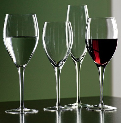 how is a glass cup made