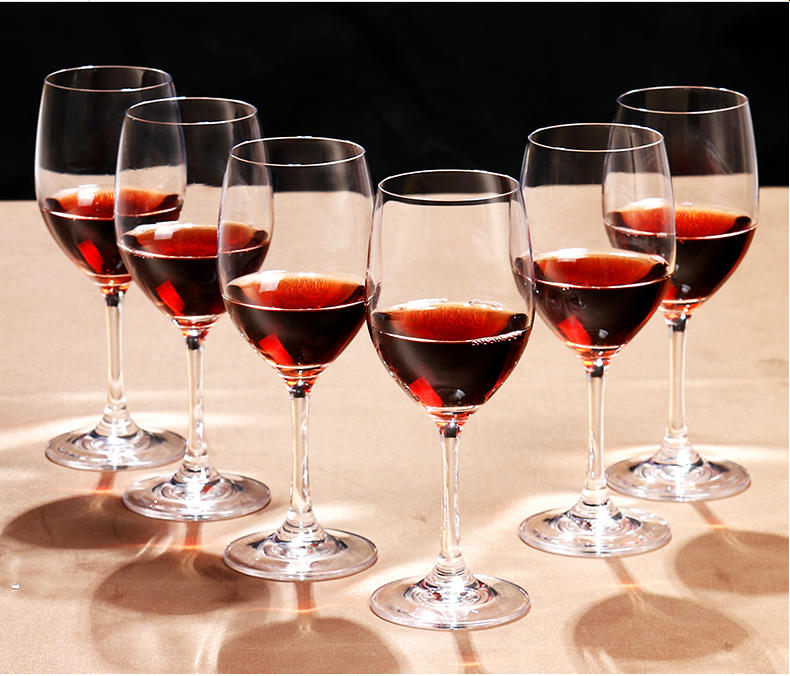 red wine glasses