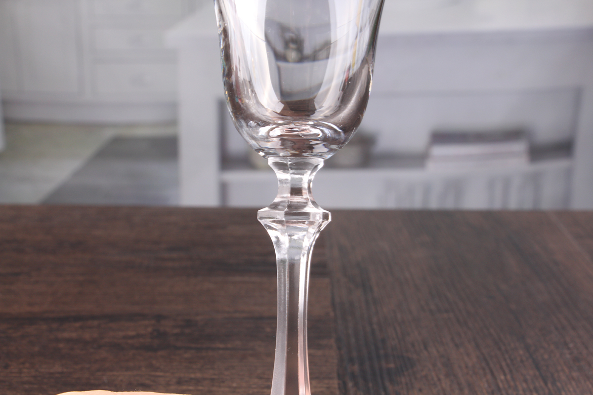 Unique champagne glasses