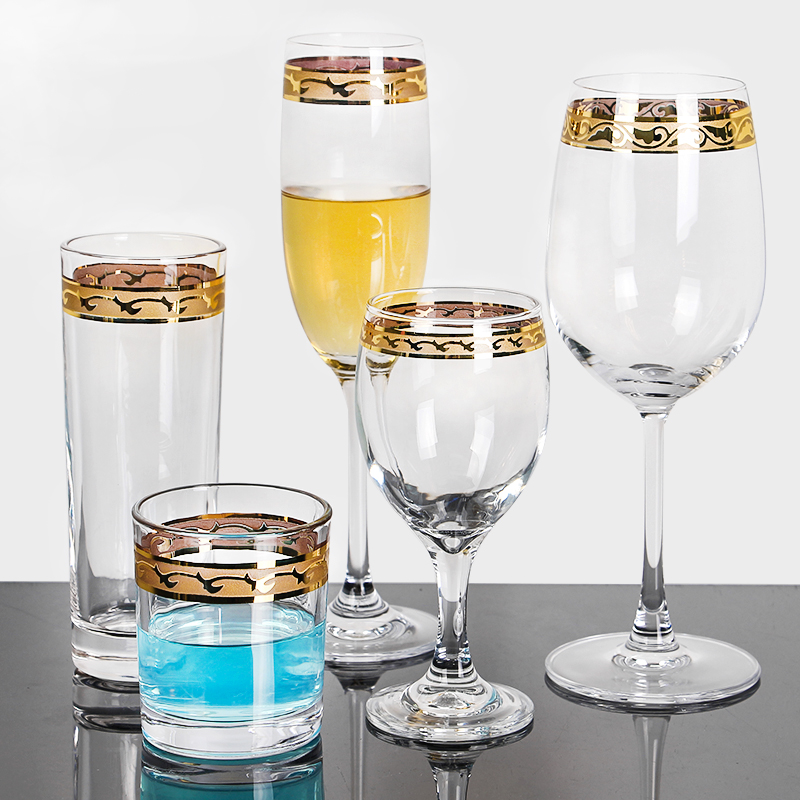 04 Gold Rimmed Wine Glasses Set