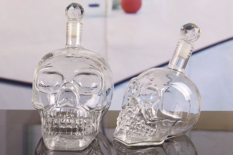 Skull decanter