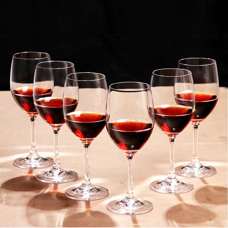 red wine glasses