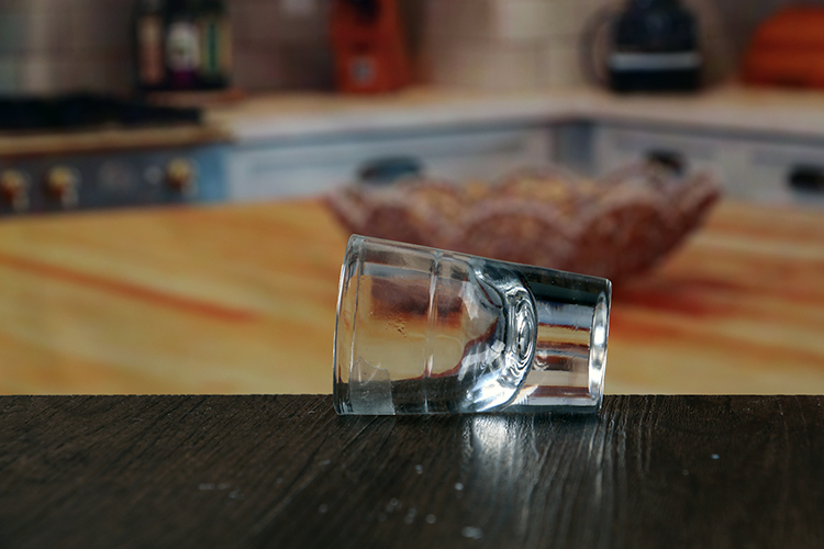 Cheap 2oz thick bottom shot glass
