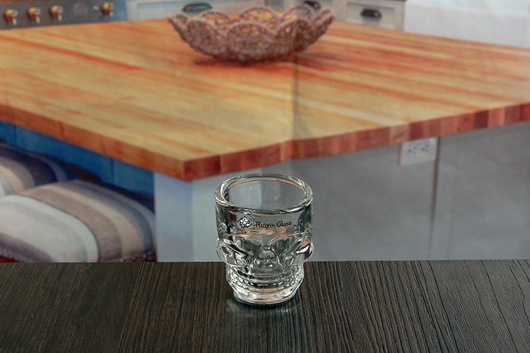 Bar skull shot glass