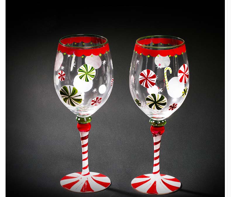 hand painting wine glasses