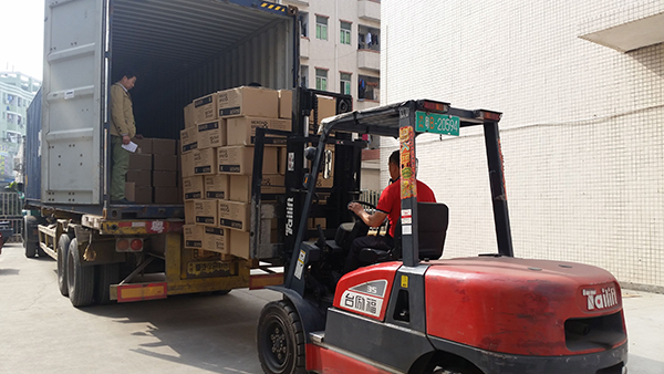 Wineglass supplier exports wine glasses to Holland