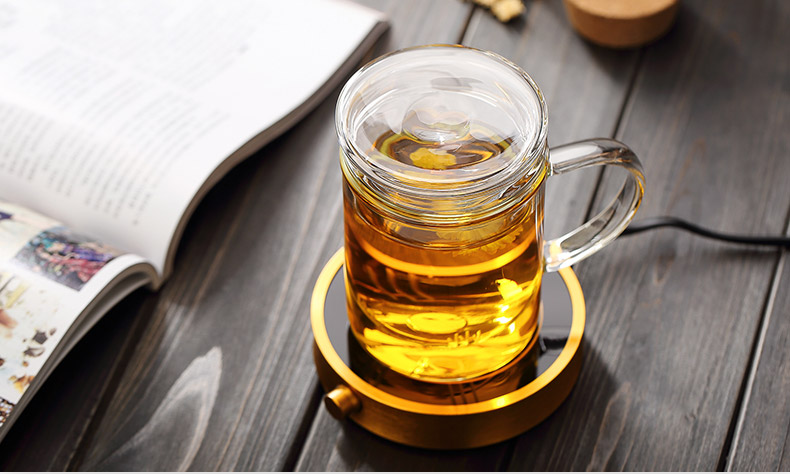 clear glass tea cups