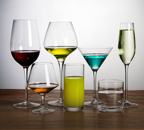 How do wine glasses wholesale manufacturers transport red wine glasses?