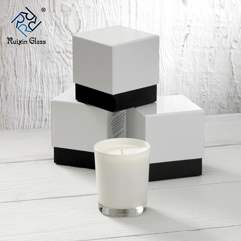 CD041 White Candle Holders Wholesale