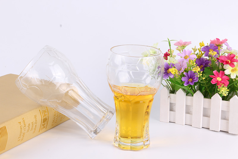 glass beer mugs