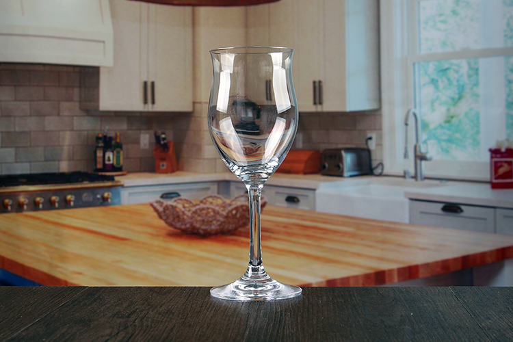 Irregular Shaped Red Wine Glasses